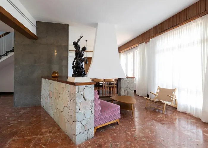 Bagues Villa Mataro